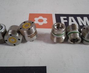 Ниппель
Kupplungsnippel, M24x1,5 ,UD
pmax = 400 bar, NW 5,
Einschraubelement, unter Druck
kuppelbar
Einbauabmessungen nach Zeichnung
E-KN-460-5-EG002
Außengewinde M24x1,5
Zolltarifnummer 84812010 HYDROKOMP