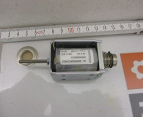 Магнит
GLEICHSTROM-EINFACHHUBMAGNET
Artikel-Nr. intern: I-40 00628AE34
TYP 40 006-28AE34,
24 V=, 100 % ED, HUB 10 MM,
TEILE-NR. 4000628AE34V02 KENDRION